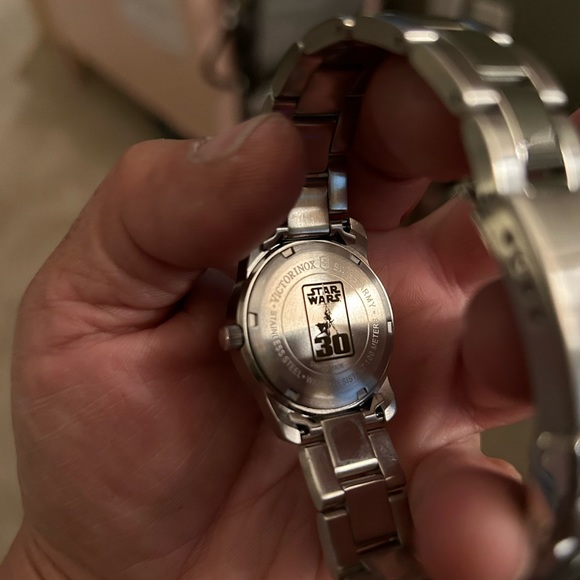 Star wars 30 year anniversary swiss army watch - Picture 9 of 9